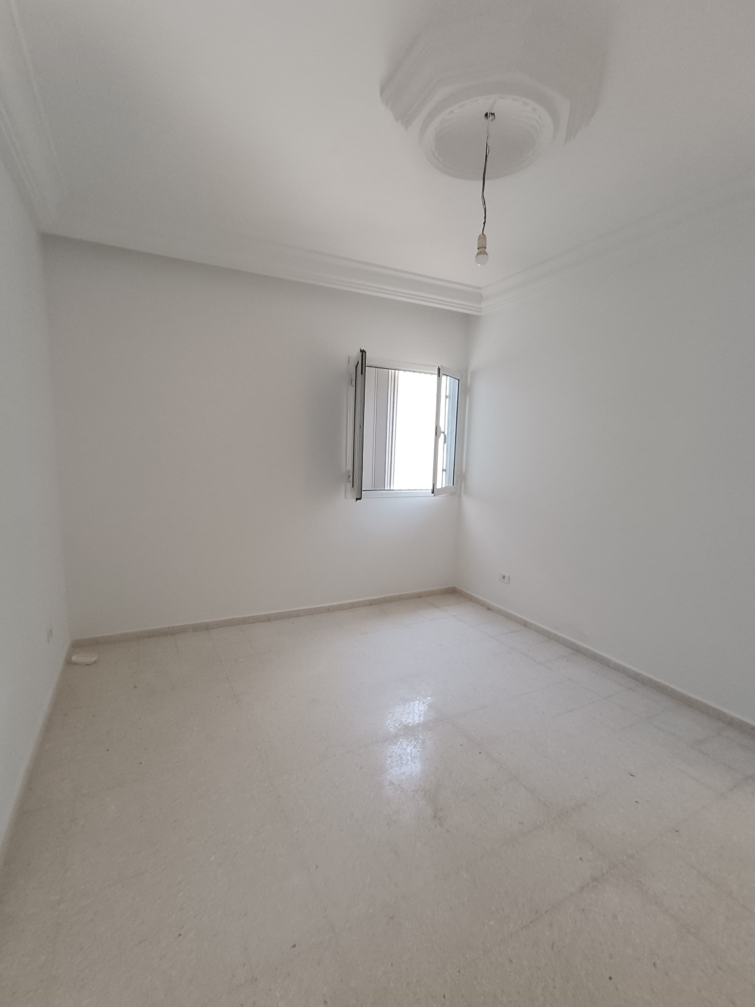 La Marsa El Aouina Location Appart. 1 pice Appt s plus 1 a l'aouina