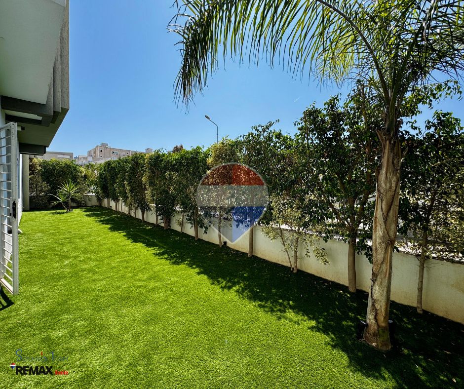 La Soukra La Soukra Vente Appart. 4 pices Appartement avec jardin  la soukra