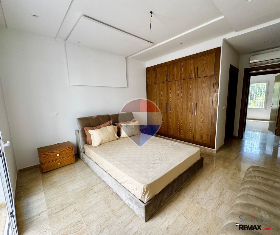 La Soukra La Soukra Vente Appart. 4 pices Appartement avec jardin  la soukra