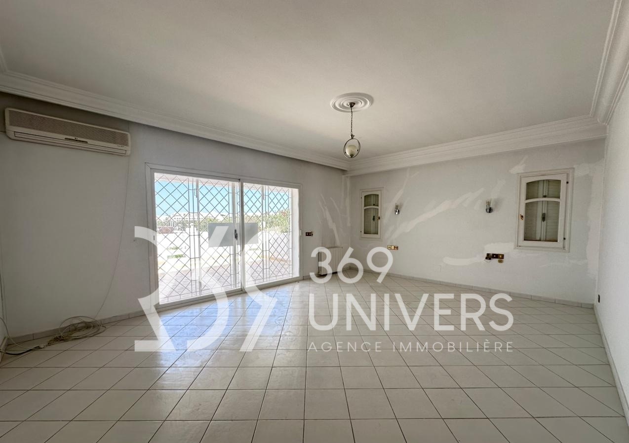 La Marsa Gammart Location Maisons Villa avec jardin  gammarth ref rh159