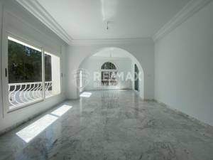La Marsa Gammart Location Maisons Villa avec piscine   gammarth ref439a
