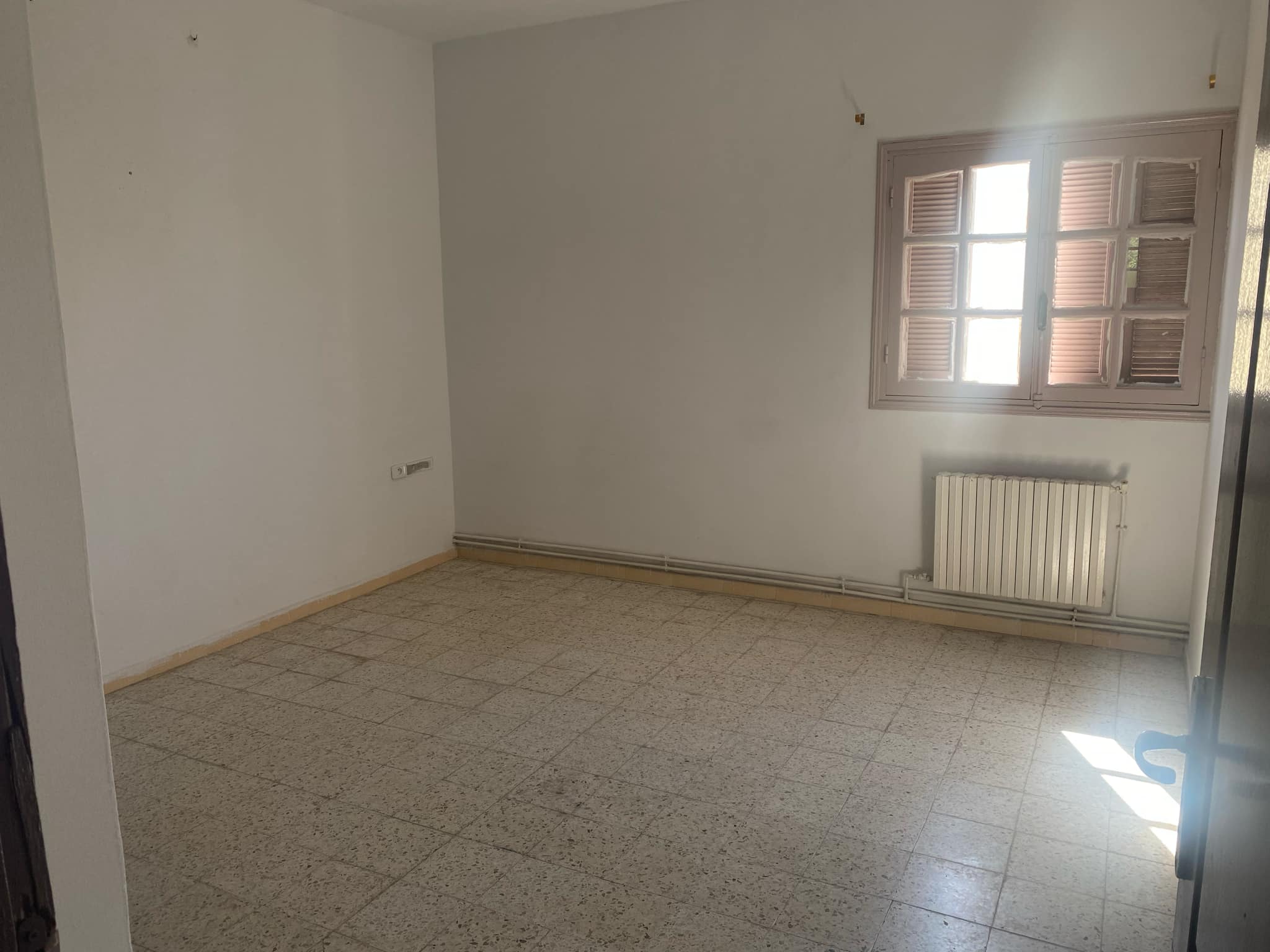 Ariana Ville El Menzah 7 Location Maisons tage de villa situ  menzah 7 s4