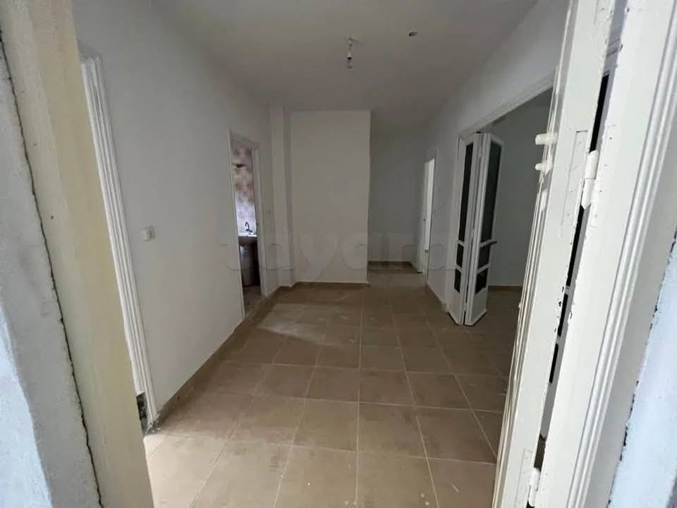 Cite El Khadra Cite El Khadra Location Appart. 3 pices Appart haull3 situ  cit el khadhra