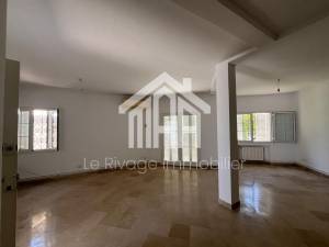 La Marsa Cite Du Stade Location Maisons Un duplex s4 avec jardin ref374a