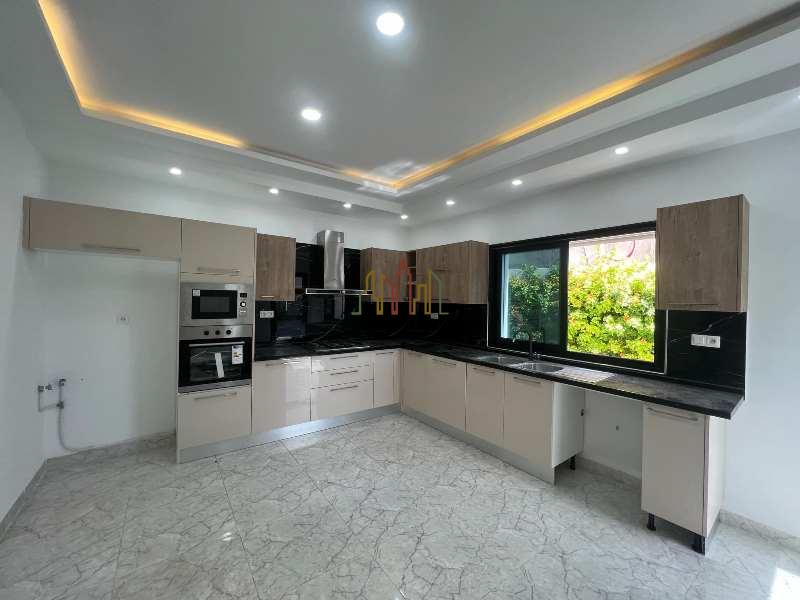Hammamet Hammamet Vente Appart. 5 pices+ V493 villa vif luxe