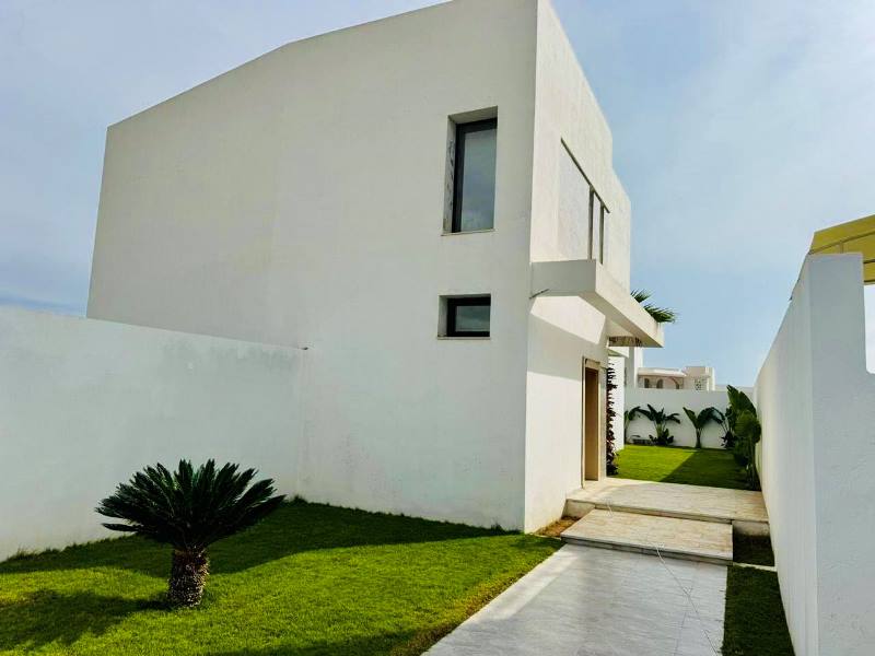 Hammamet Hammamet Vente Appart. 5 pices+ V541 villa noor