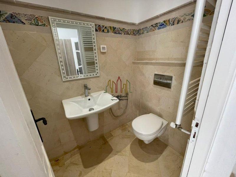 Hammamet Hammamet Vente Appart. 5 pices+ V391 villa kar villa