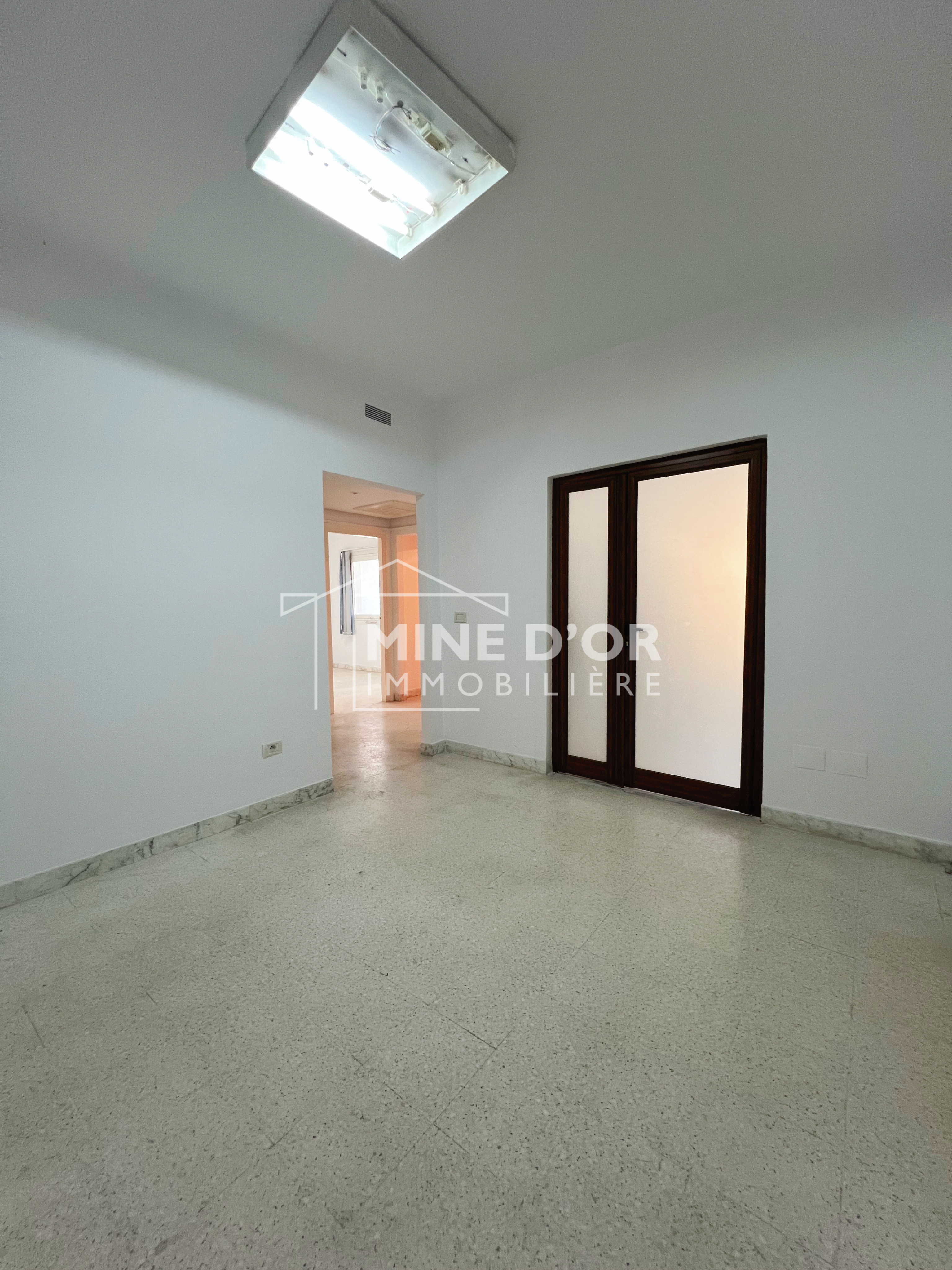 Bab Bhar Montplaisir Bureaux & Commerces Bureau Al bureau h3 a monplaisir