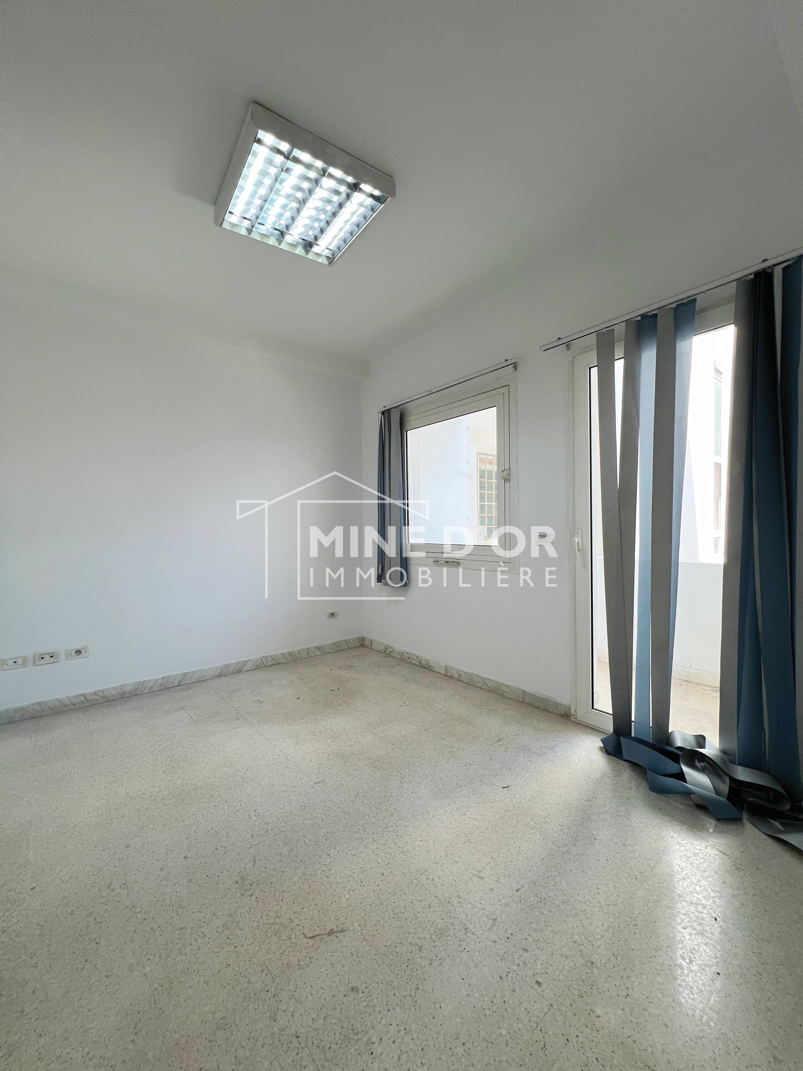 Bab Bhar Montplaisir Bureaux & Commerces Bureau Al bureau h3 a monplaisir