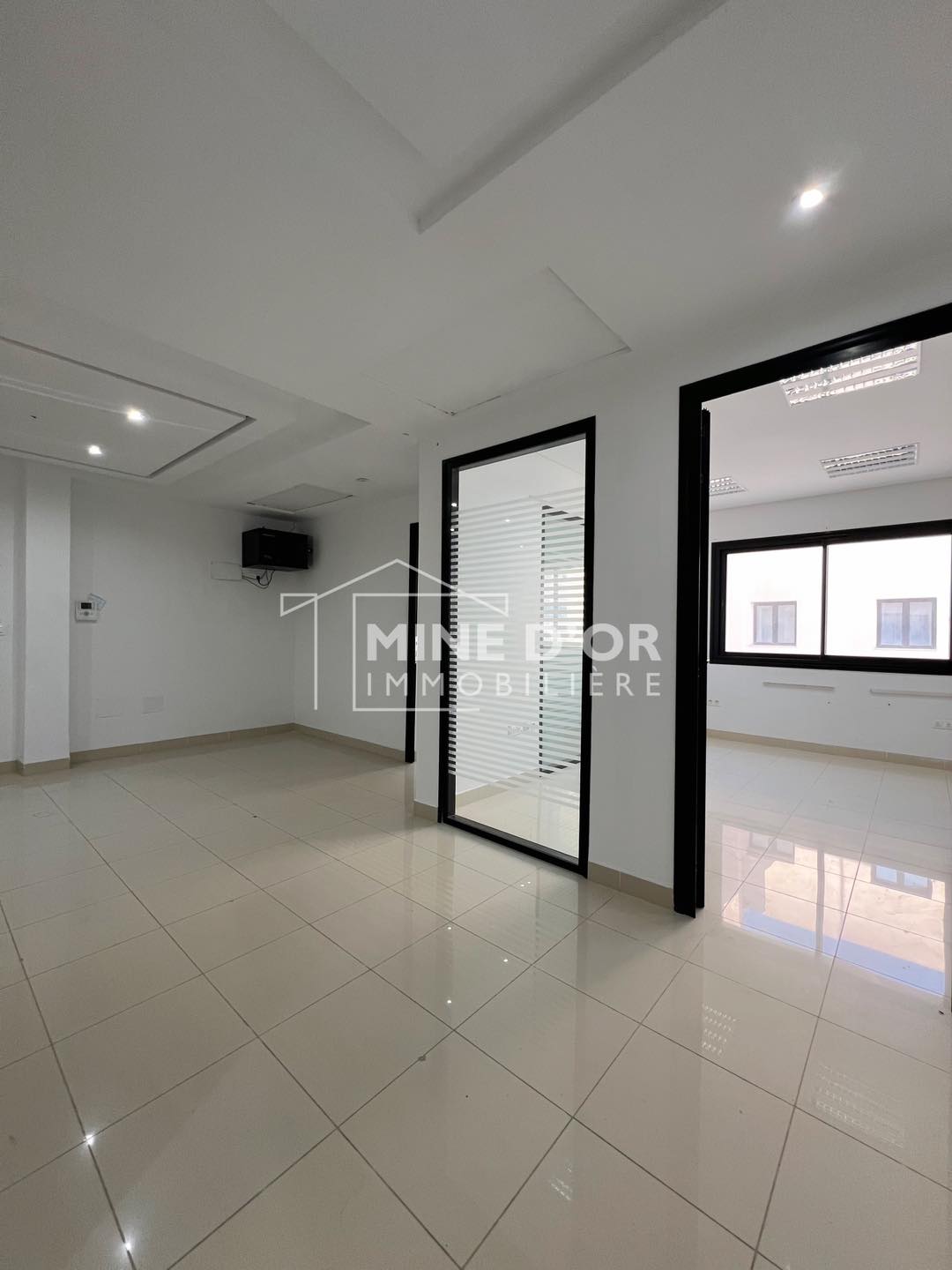 Bab Bhar Montplaisir Bureaux & Commerces Bureau Al bureau en 4 espaces hts  monplaisir
