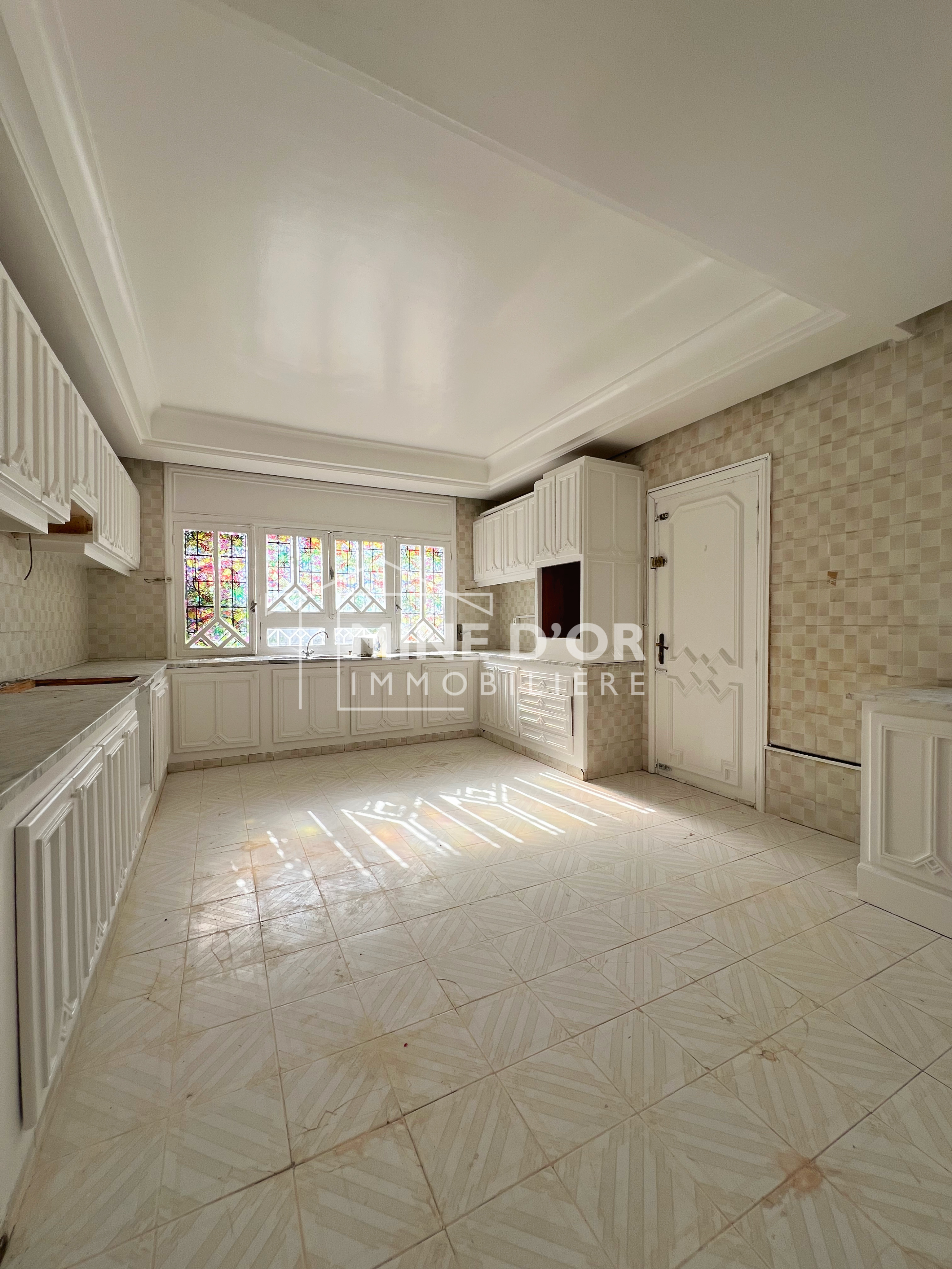 El Menzah El Menzah 9 Location Maisons Al villa indpendante et sur 3 niveaux  menzah 9b