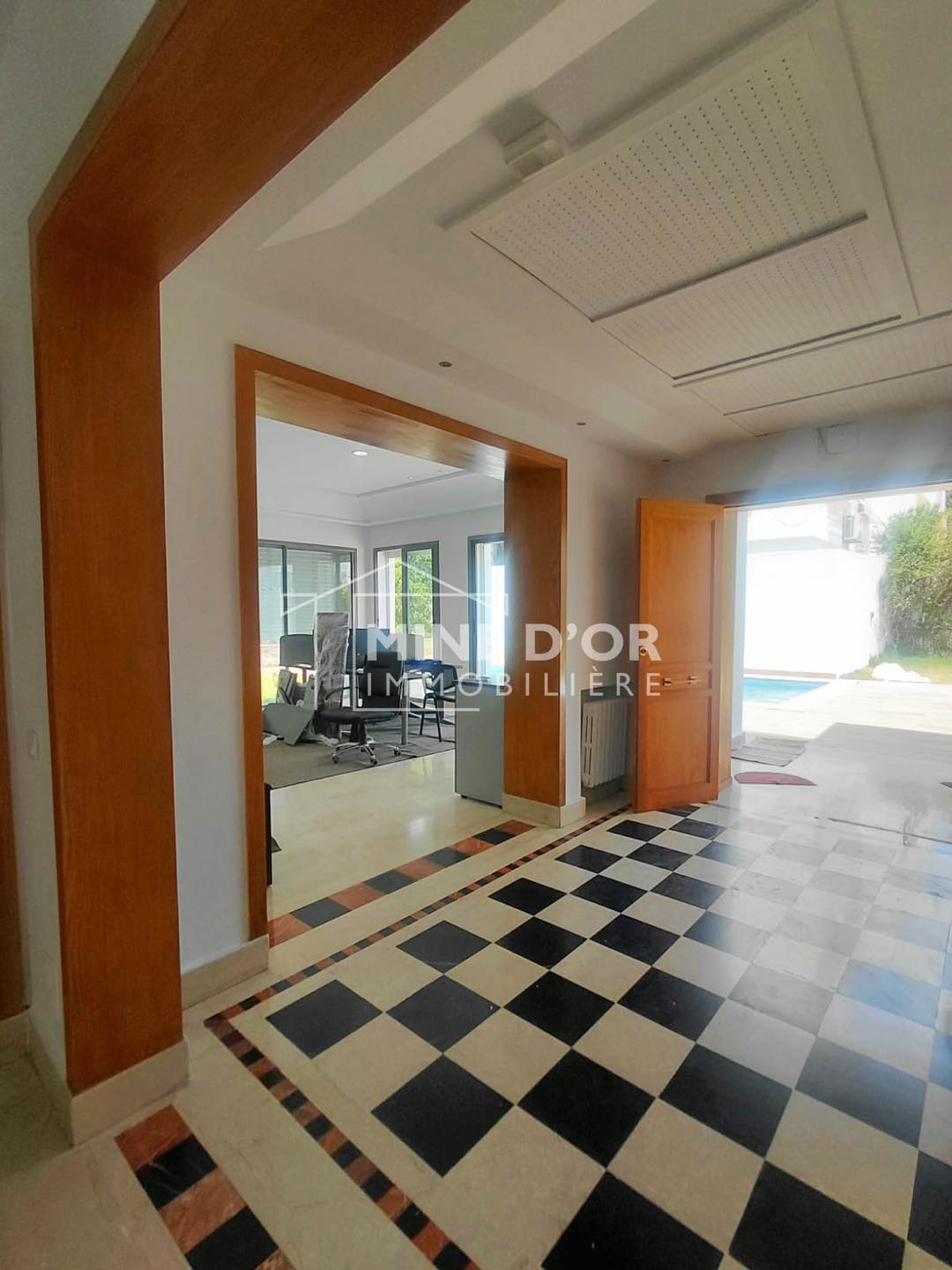 El Menzah El Menzah 1 Location Maisons Villa avec piscine et jardin a menzah 1