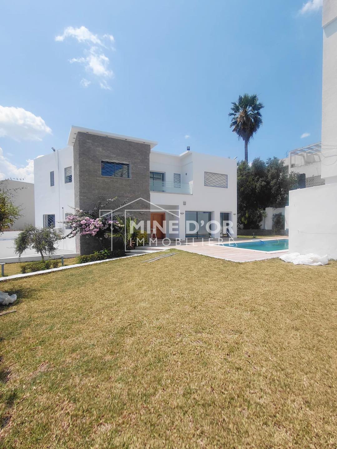 El Menzah El Menzah 1 Location Maisons Villa avec piscine et jardin a menzah 1