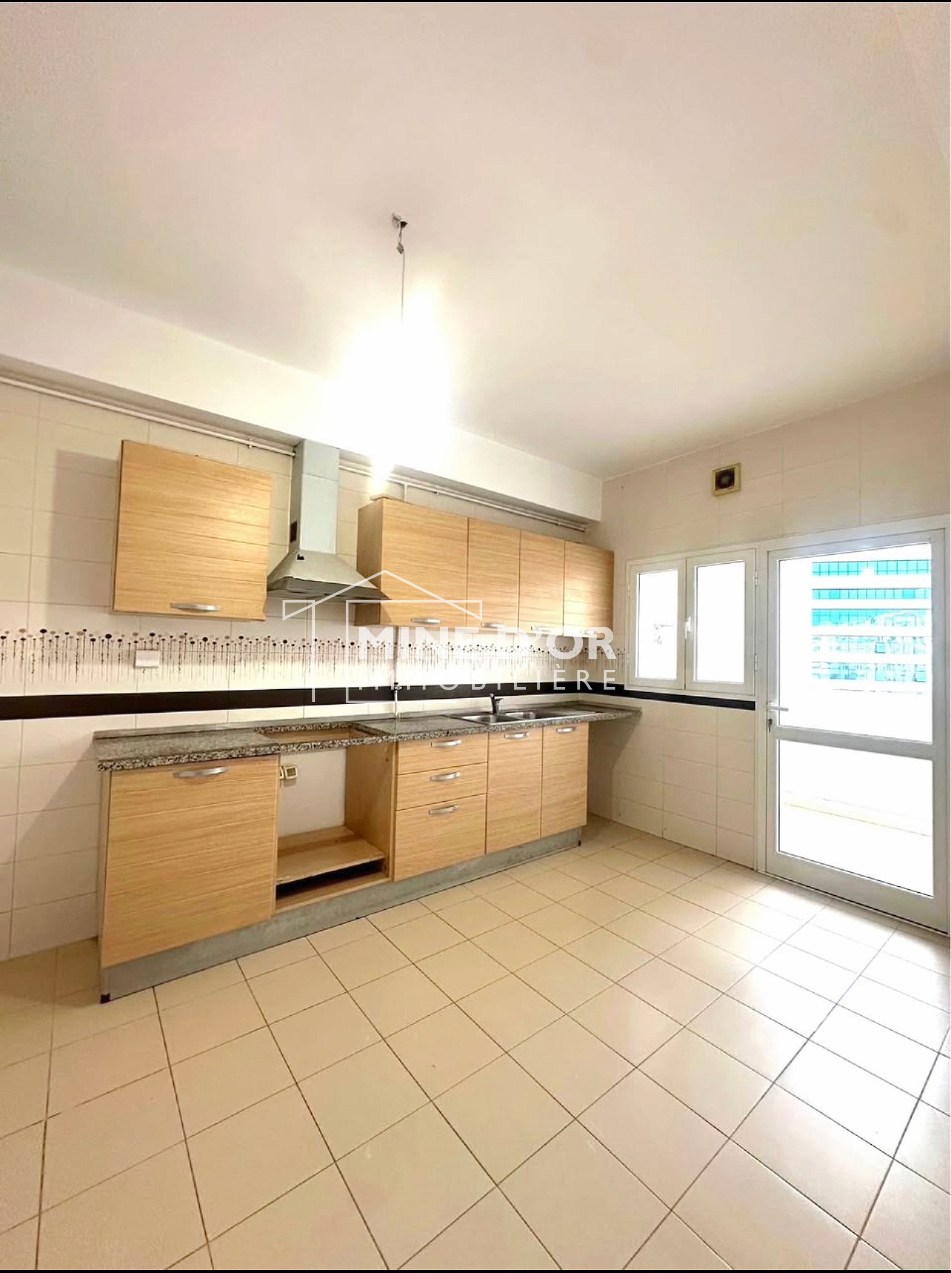 Cite El Khadra Zone urbaine nord Location Appart. 3 pices Al appart s2 au coeur de centre urbain nord