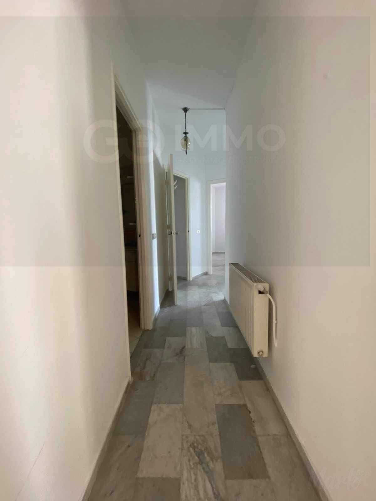 El Menzah El Menzah 1 Location Appart. 3 pices Appartement en s3 usage habitation o bureautique
