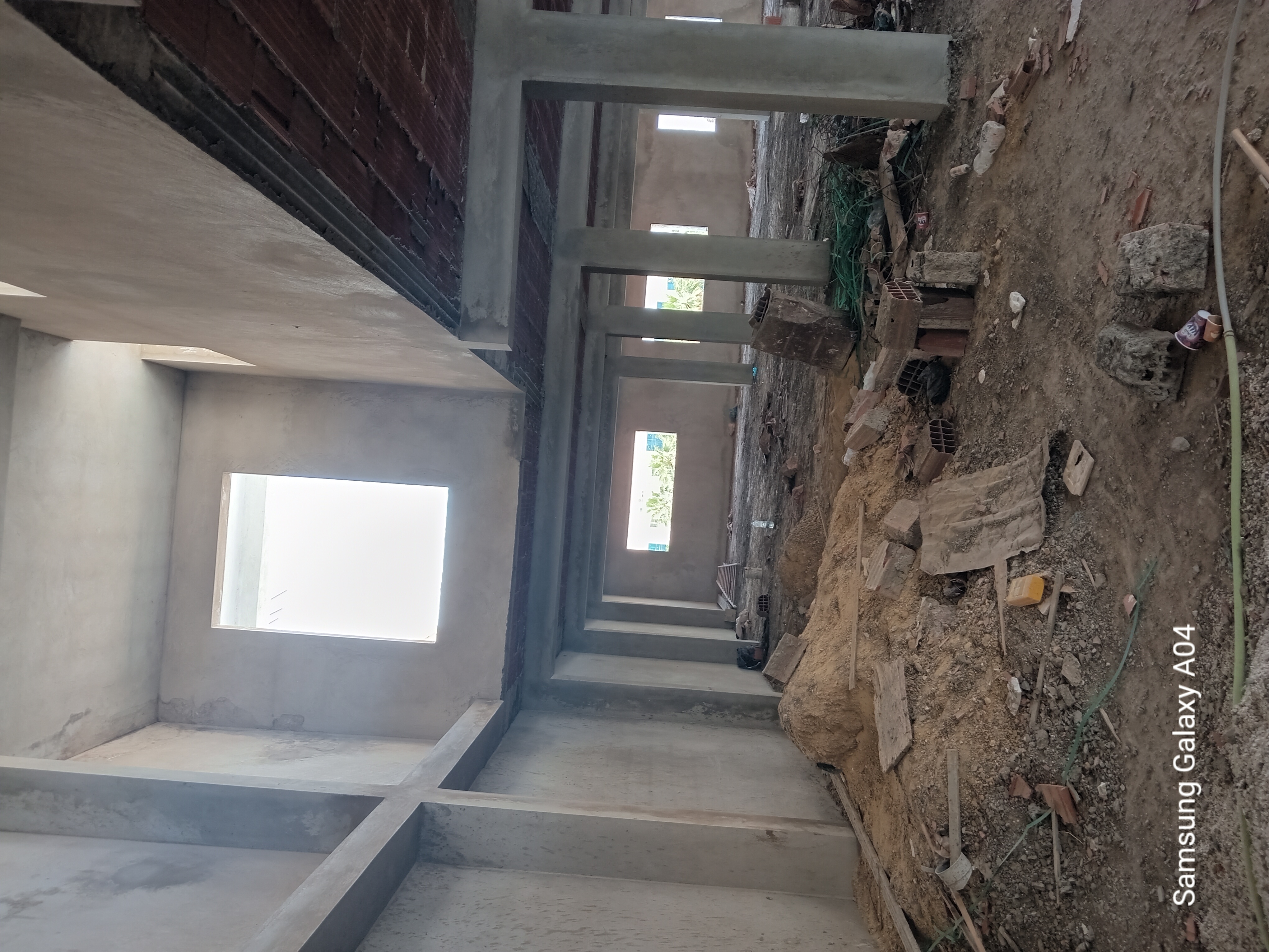 La Soukra Village Essahli Location Surfaces 2 locaux de 650 m chacun