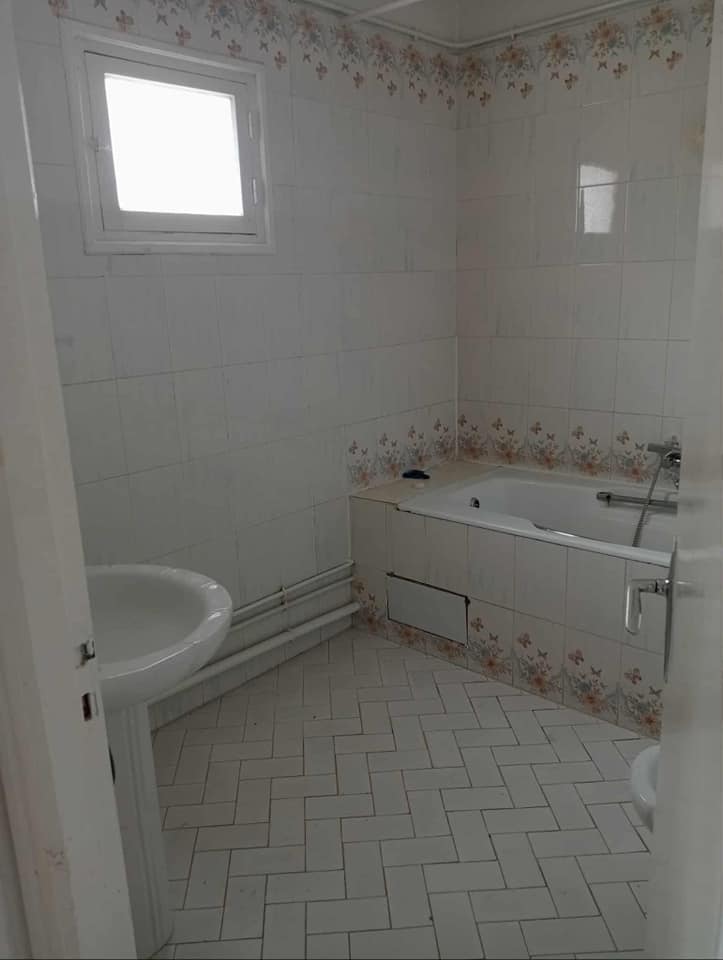 El Menzah El Manar 2 Location Appart. 3 pices Un appartement en s2  manar2