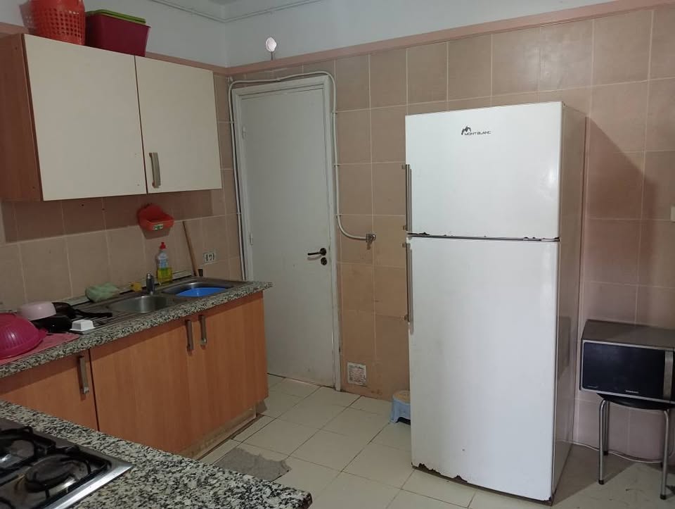 El Menzah El Manar 1 Location Appart. 3 pices Un appartement s2 meubl  manar 1
