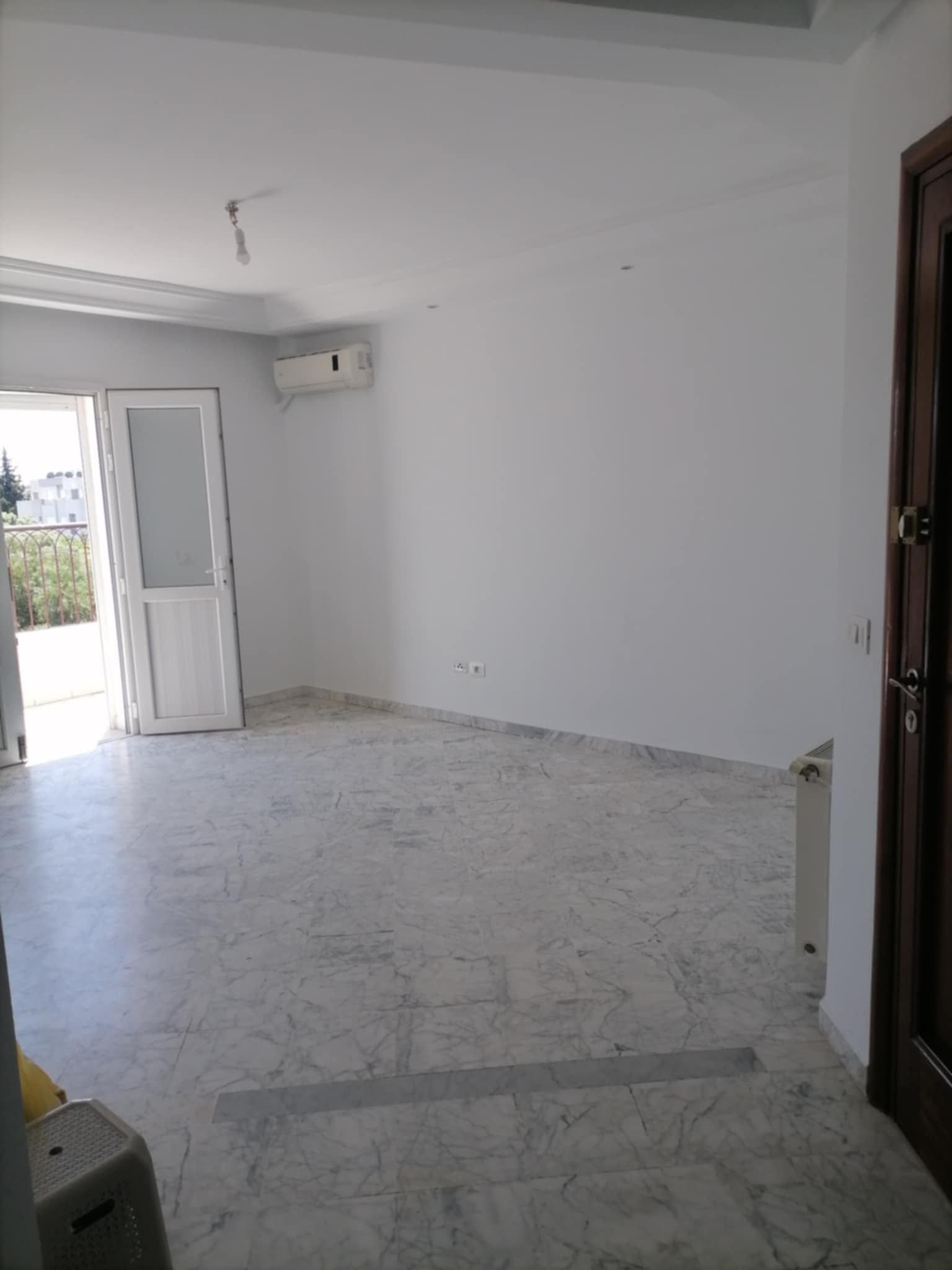 La Soukra La Soukra Location Appart. 2 pices Particulier loue s 2 soukra