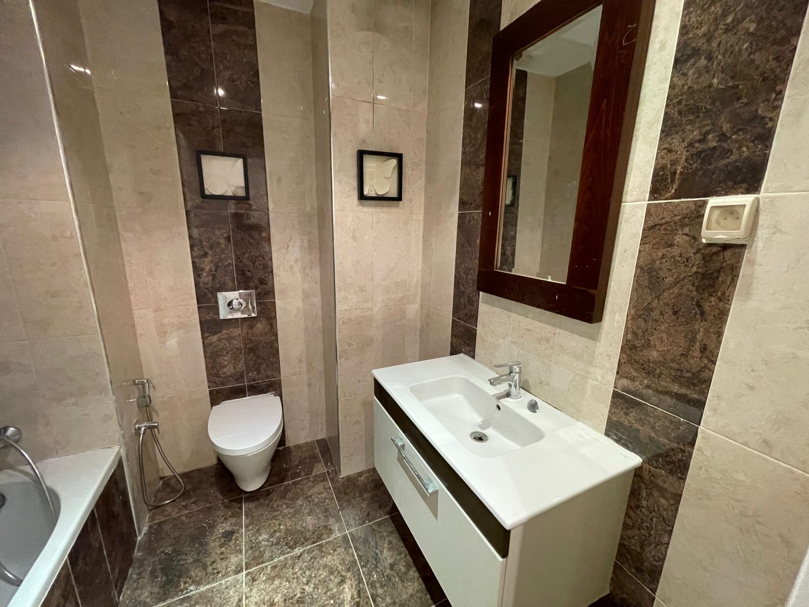 Ain Zaghouan Jardins de Carthage Location Appart. 4 pices Duplex s3 aux jardins de carthage
