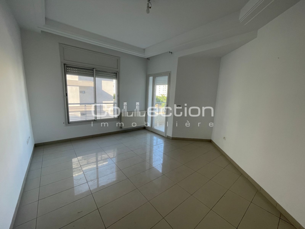 Ain Zaghouan Jardins de Carthage Location Appart. 4 pices Duplex s3 aux jardins de carthage