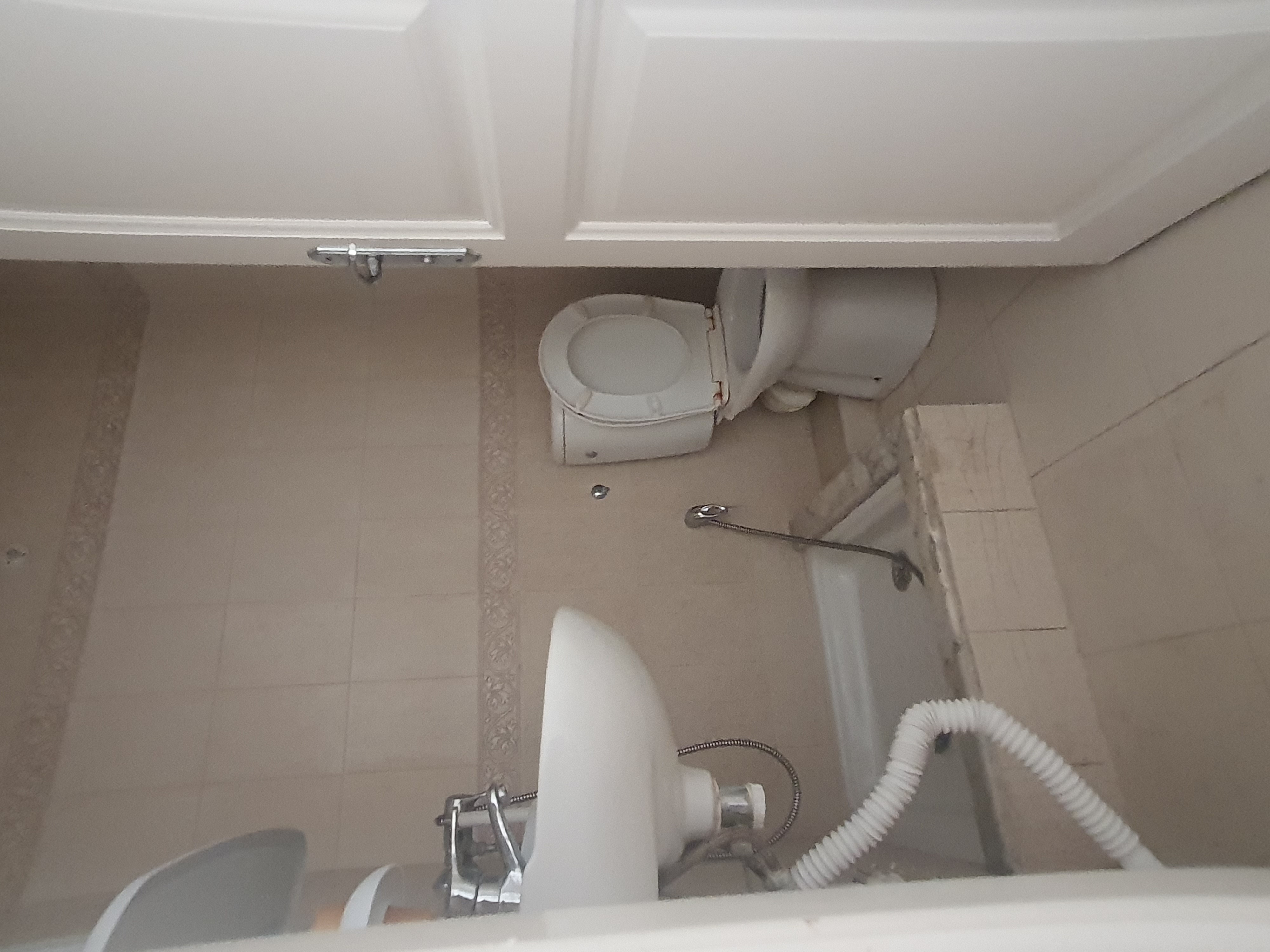 El Menzah El Manar 1 Location Appart. 2 pices S2 3 pices  en face campus et monoprix