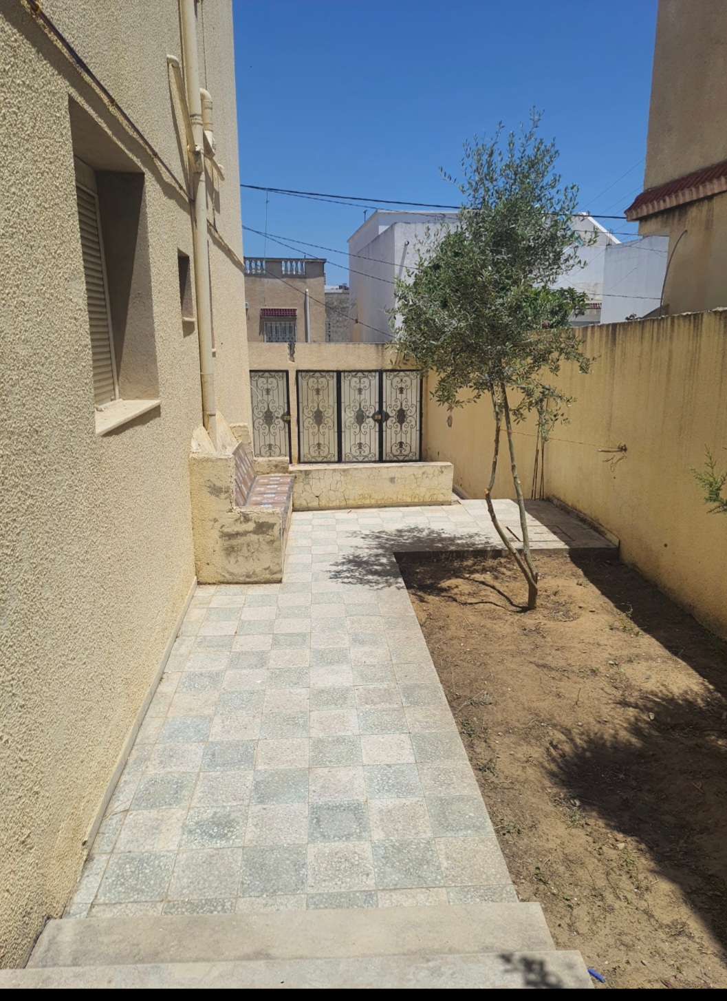 El Omrane Superieur El Omrane Superieur Location Maisons Etage de villa avec garage