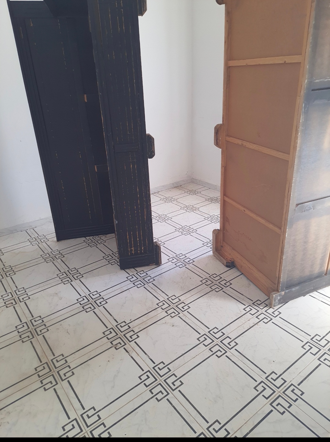 El Menzah El Manar 1 Location Appart. 2 pices Etage de villa ct cole prive hannibal