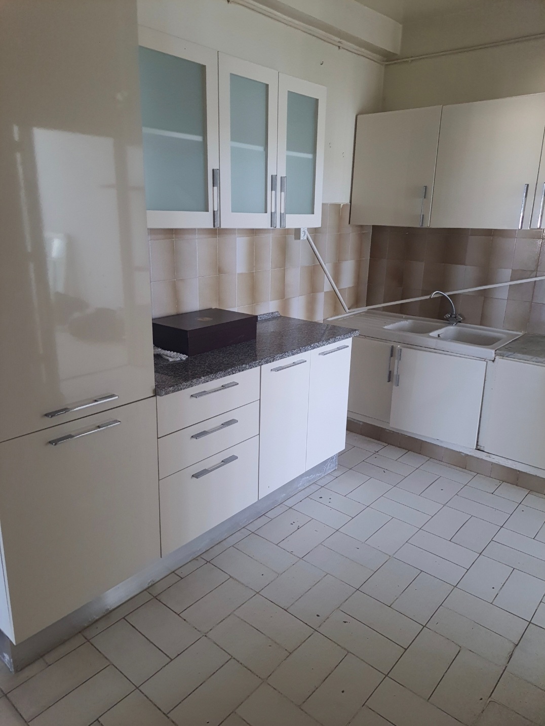 El Menzah El Manar 1 Location Appart. 3 pices Appartement s3 ct monoprix