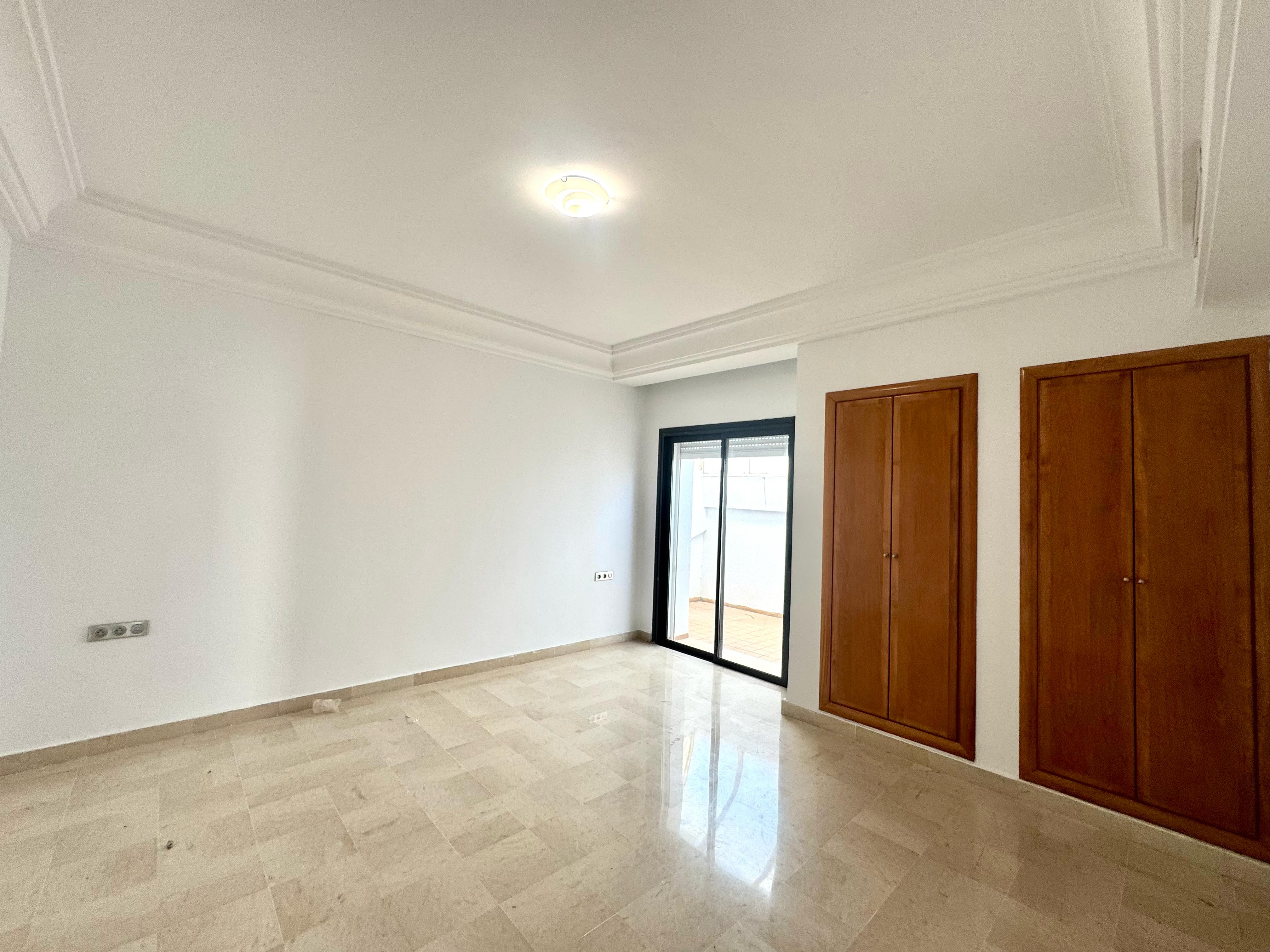 La Marsa Berge Du Lac Location Appart. 4 pices Duplex  l au lac 2