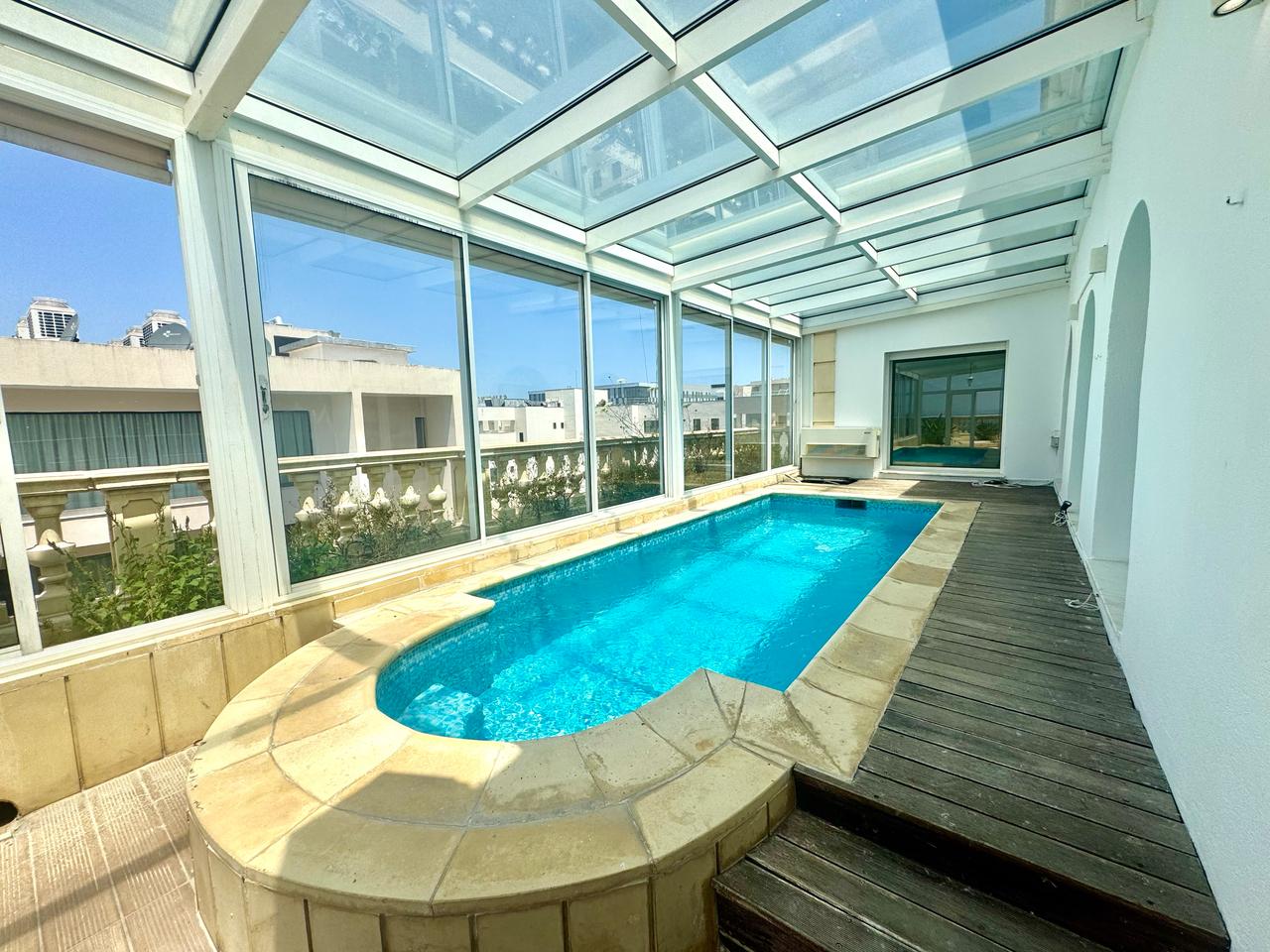 La Marsa Berge Du Lac Location Appart. 5 pices+ Penthouse avec piscine  au lac 2