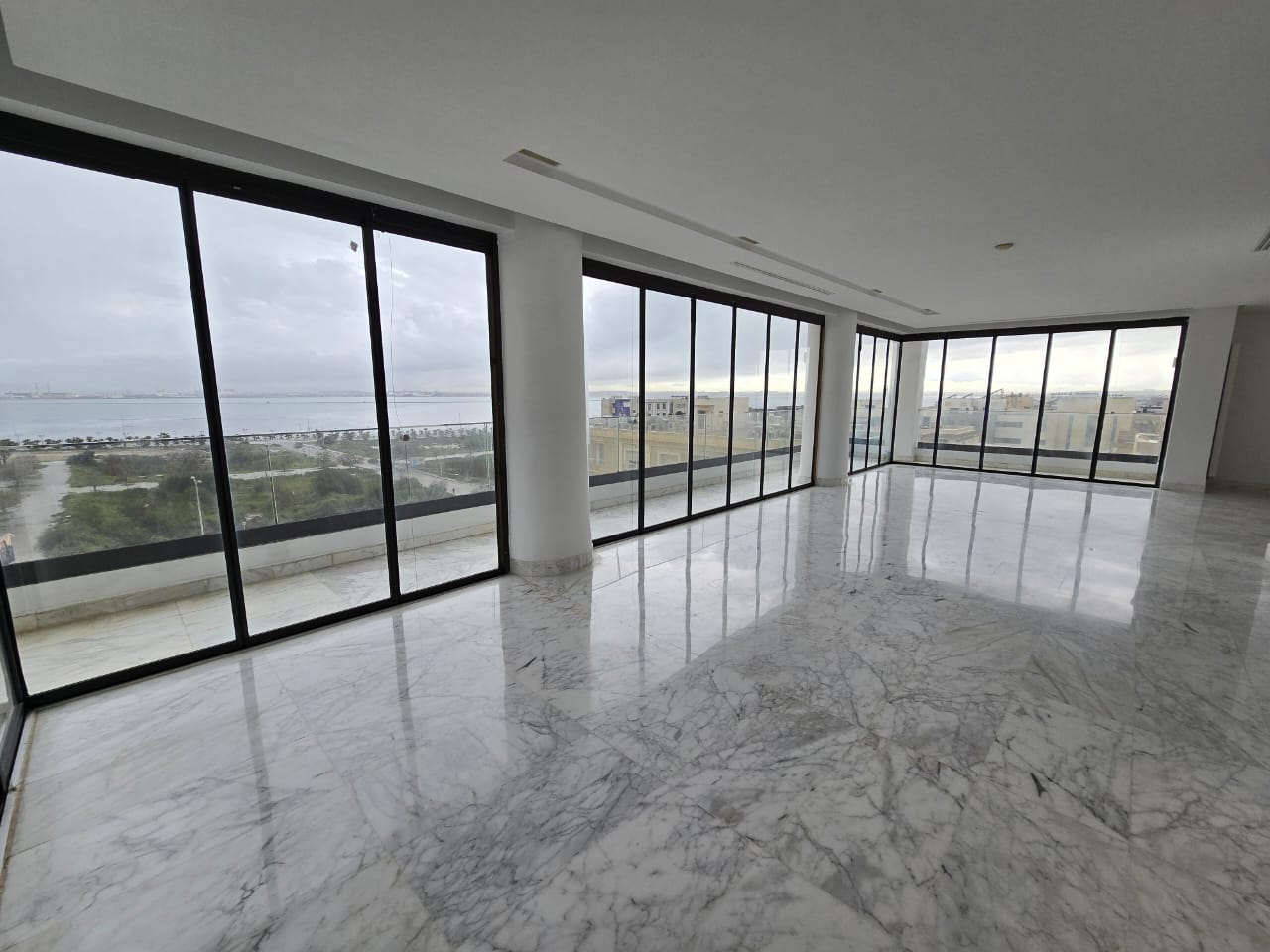 La Marsa Berge Du Lac Location Duplex Duplex s4 avec vue lac imprenable