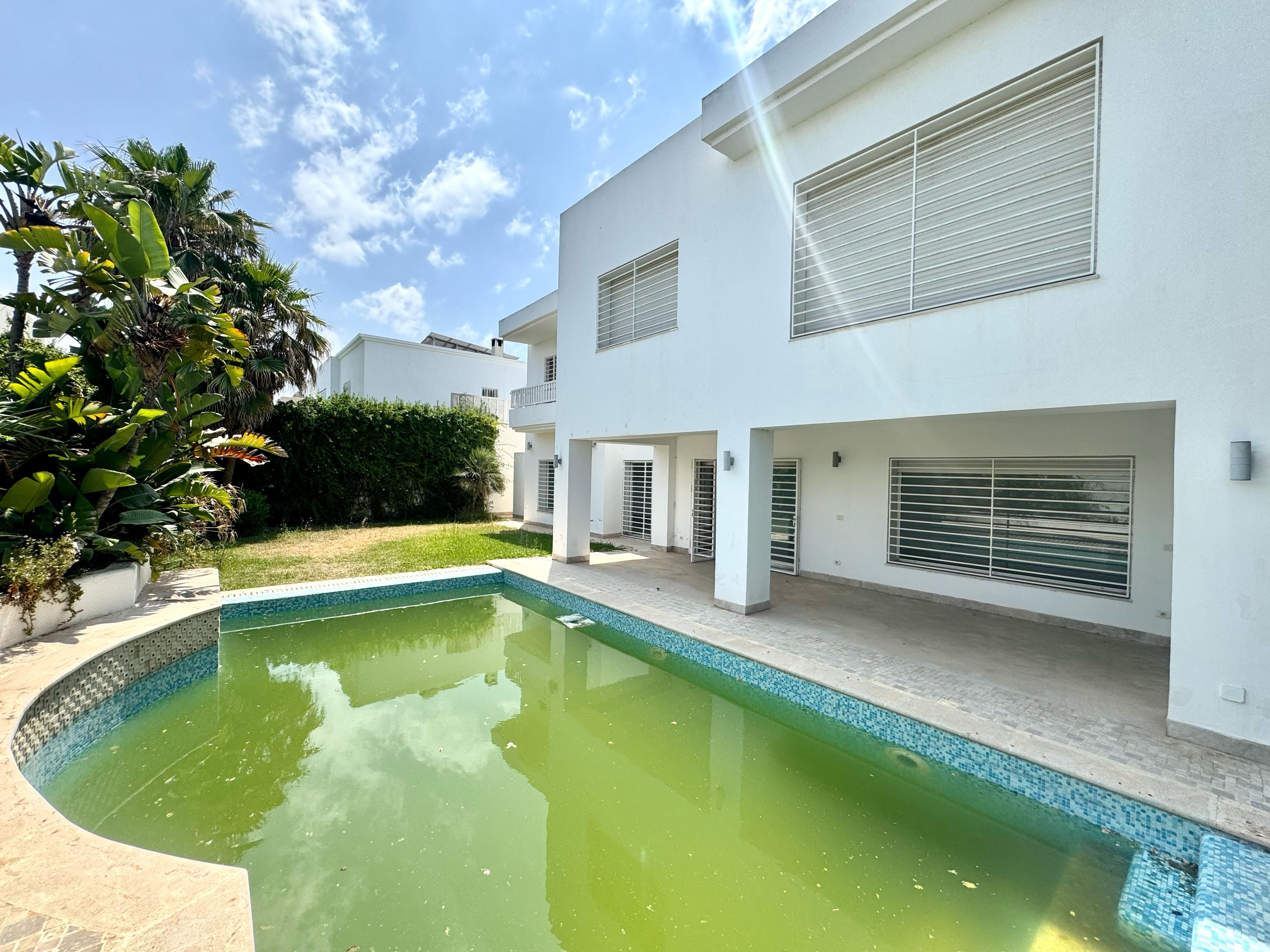 La Marsa Gammart Location Maisons Villa lgante avec piscine  gammarth