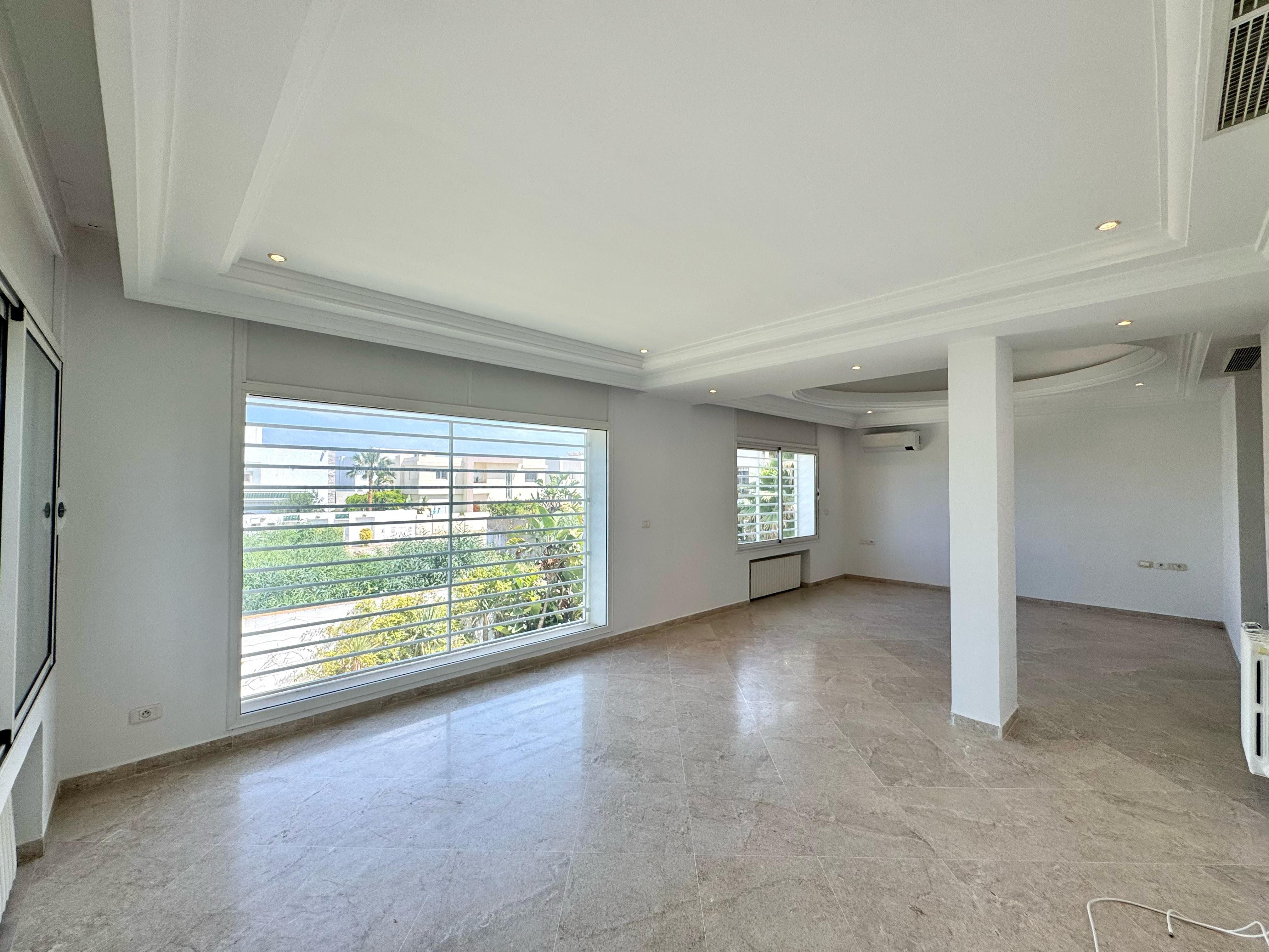 La Marsa Gammart Location Maisons Villa lgante avec piscine  gammarth