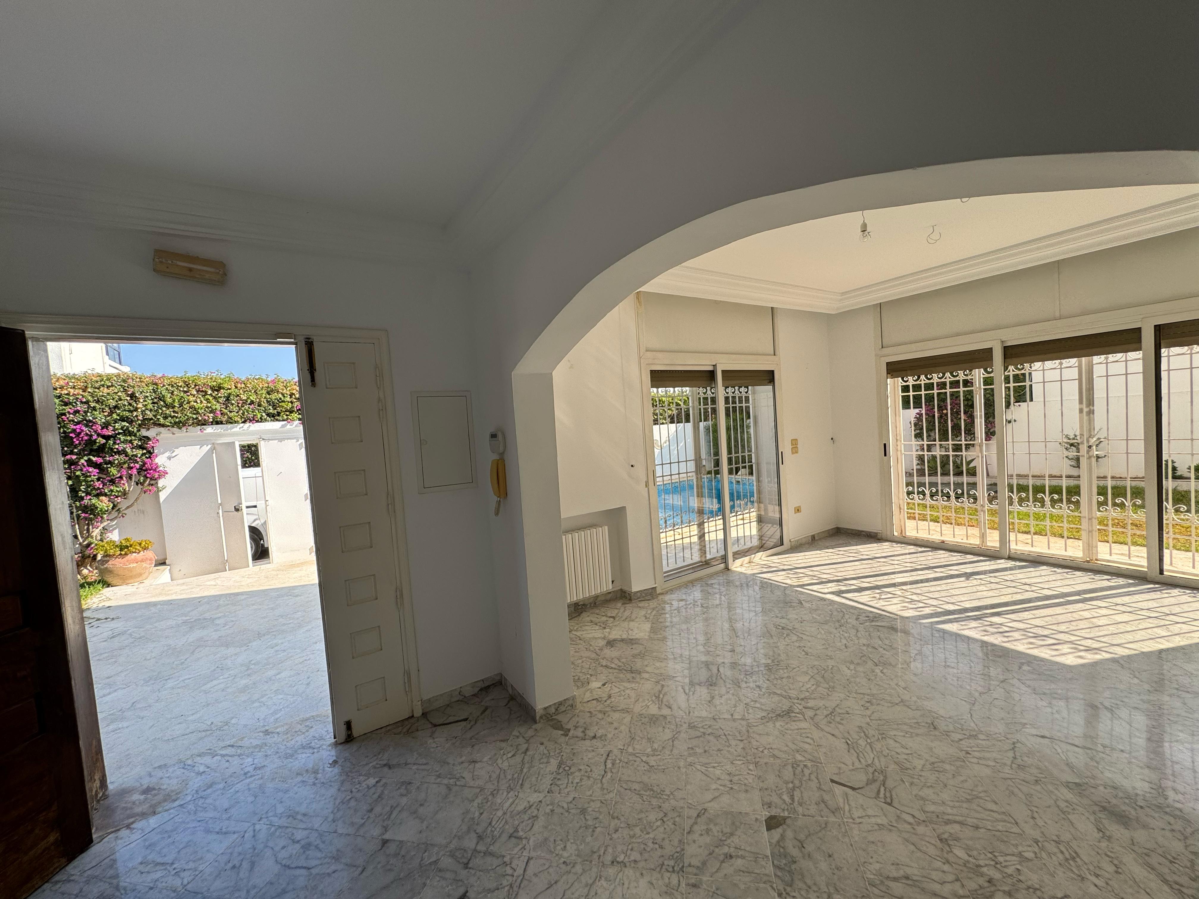 La Marsa Gammart Location Maisons Villa haut standing  gammarth
