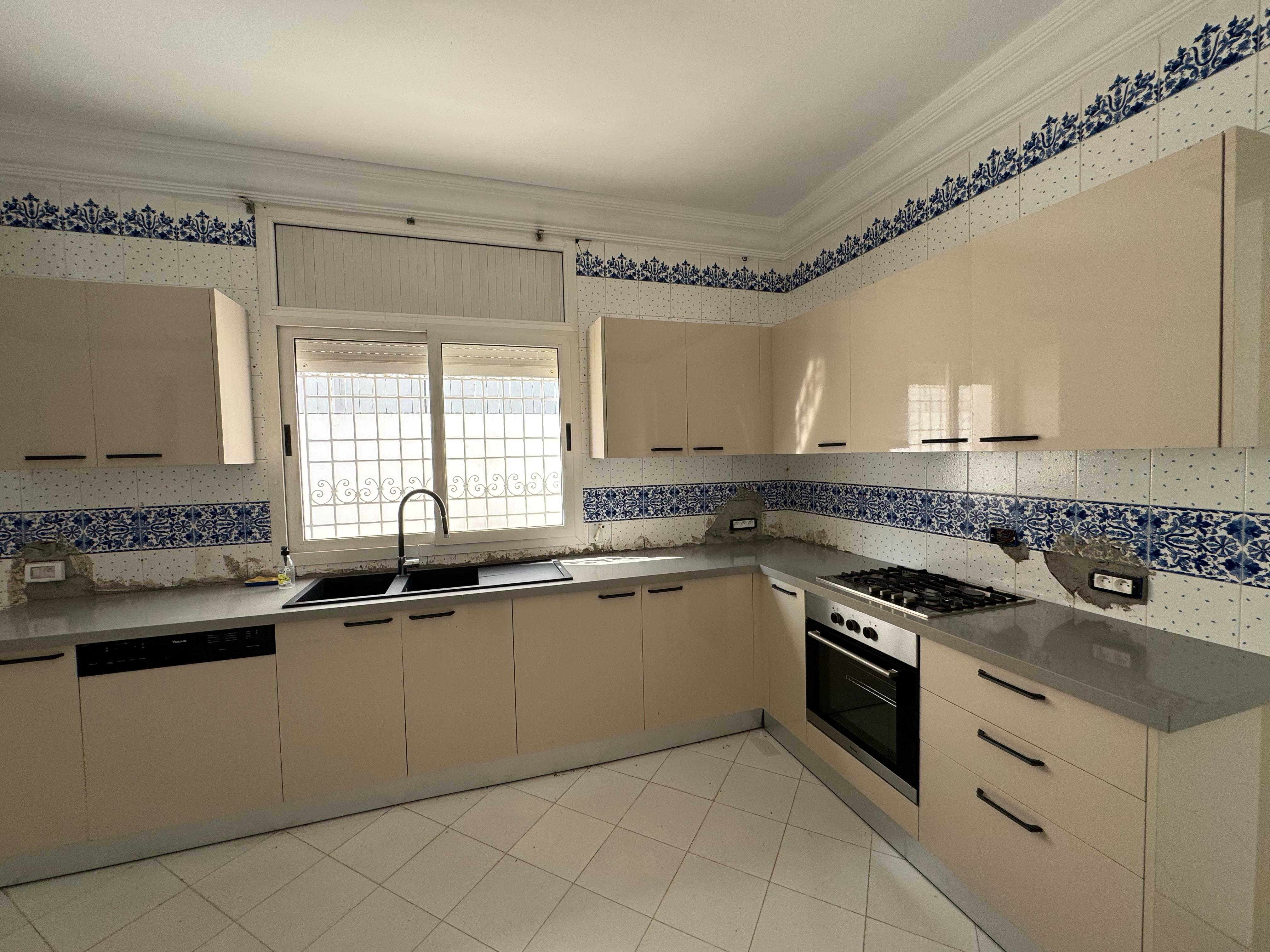 La Marsa Gammart Location Maisons Villa haut standing  gammarth