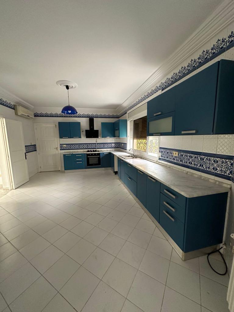 La Marsa Gammart Location Maisons Villa s4 avec jardin  gammarth
