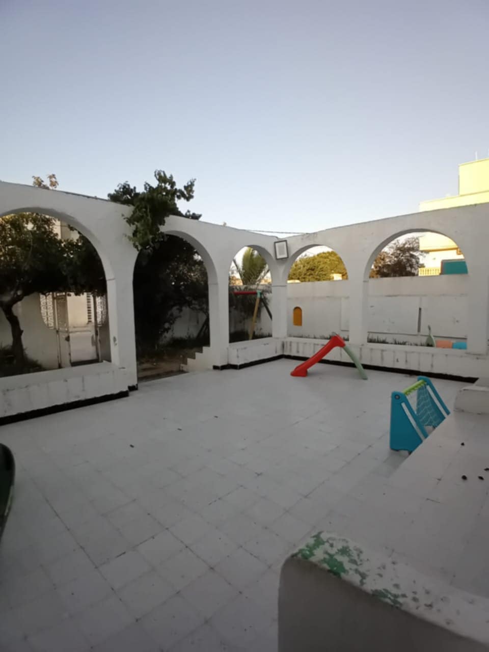 Rades Rades Plage Vente Surfaces Fond de commerce jardin d' enfants