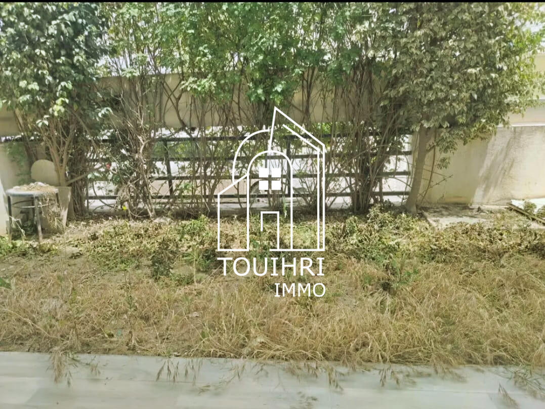 La Soukra Borj Louzir Vente Appart. 3 pices Appartement  s2 avec jardin
