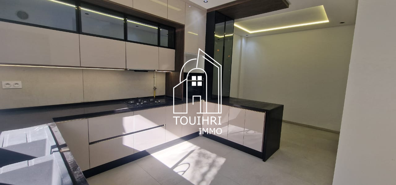 La Soukra Chotrana 1 Vente Appart. 4 pices Villa s3 avec suite parentale  chotrana 1