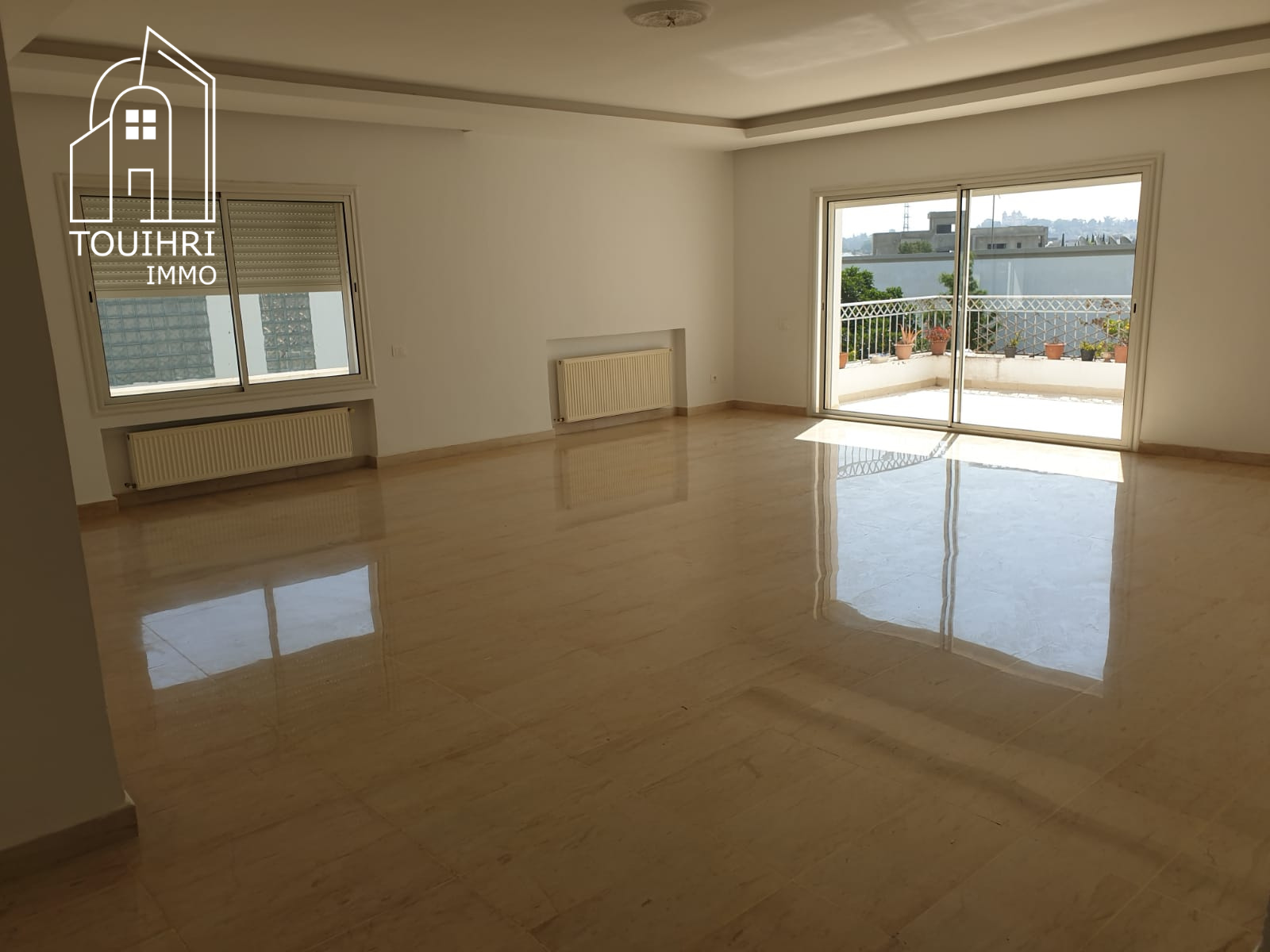 Ain Zaghouan Jardins de Carthage Location Appart. 4 pices Un appartement s3 a jardin de carthage