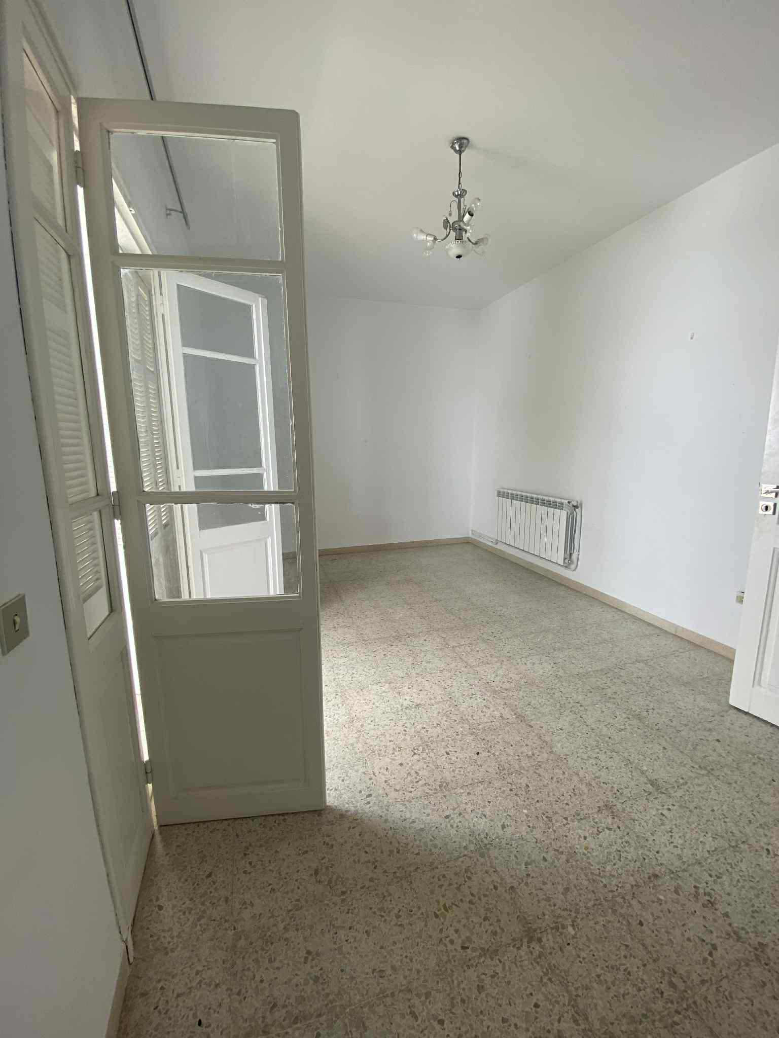 El Menzah El Manar 1 Location Appart. 1 pice S1 manar 1 spacieux