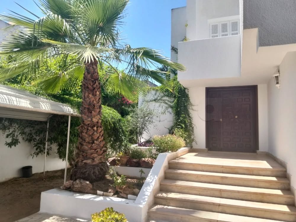 El Menzah El Manar 2 Location Maisons Villa s4 manar 2 prs wolf and rabet