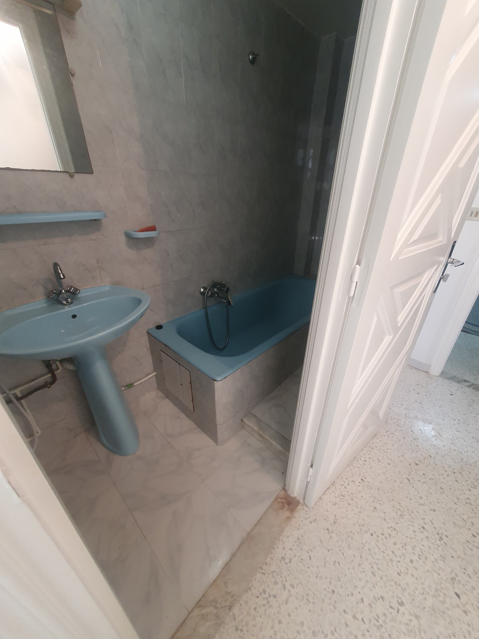 El Menzah El Manar 1 Location Appart. 1 pice S0 manar 1 700d