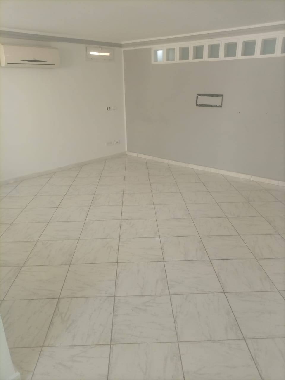 El Menzah El Menzah 9 Location Appart. 3 pices Etage de villa s3 r2f 72