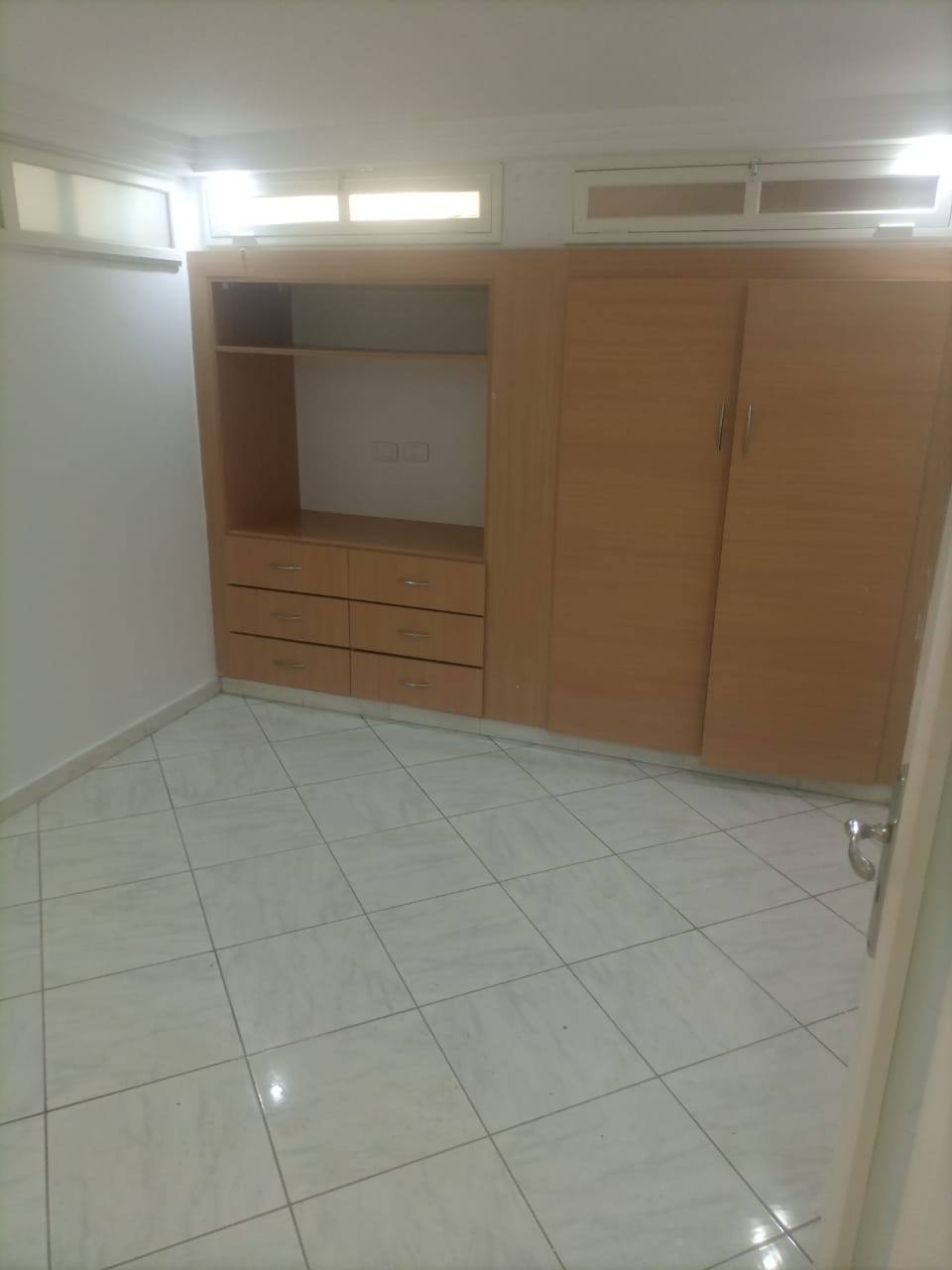 El Menzah El Menzah 9 Location Appart. 3 pices Etage de villa s3 r2f 72