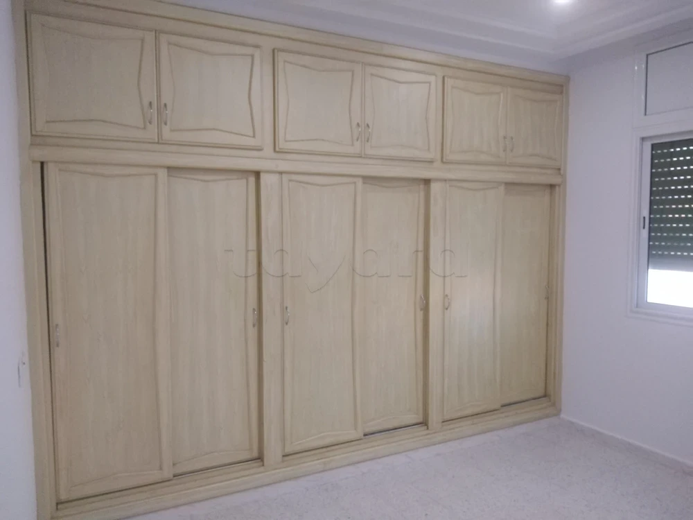 Sfax Sud Cite Moez 1 Location Appart. 4 pices Etage de villa haut standing
