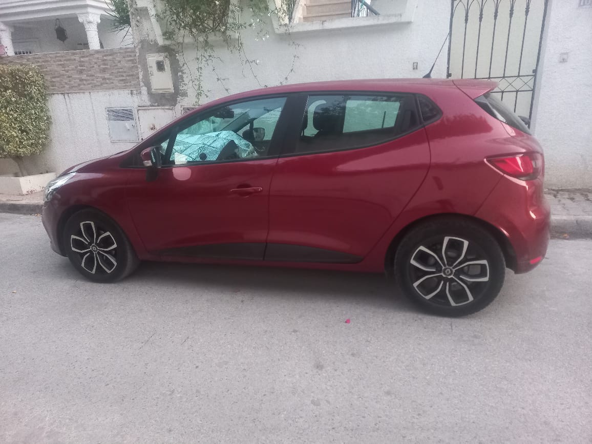 La Marsa Cite El Khalil Renault Clio Une magnifique clio 4 tce anne 2019