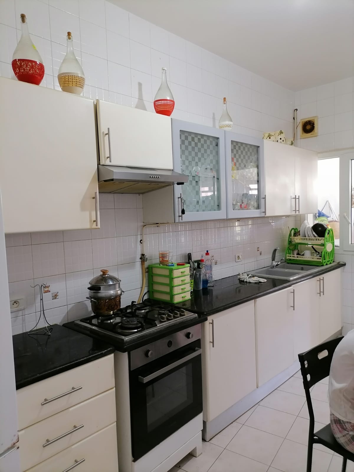 La Marsa El Aouina Location Appart. 4 pices tage de vila au 1r tage