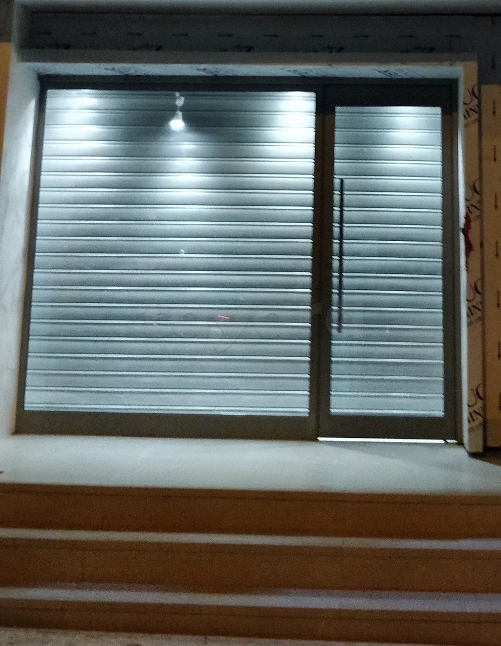 La Marsa El Aouina Vente Surfaces Local commercial  l'entre de l'aouina